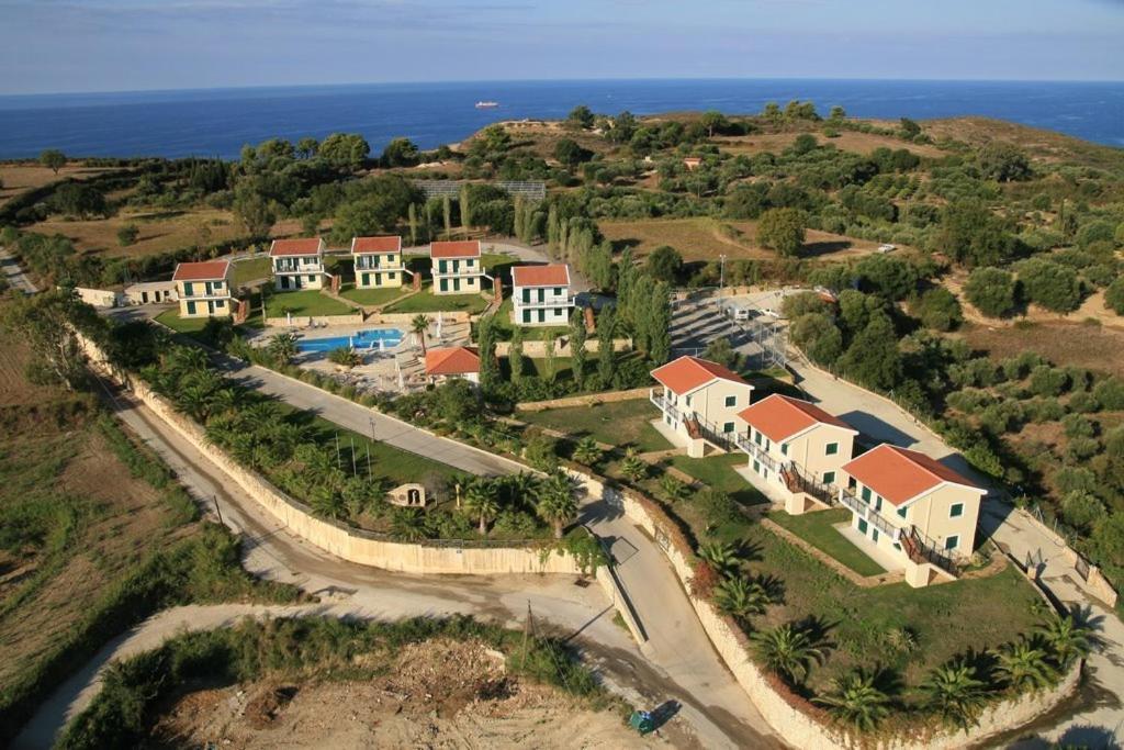 Liakas Village Spartià Esterno foto
